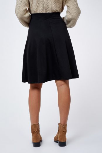 חצאית 07 - שחור